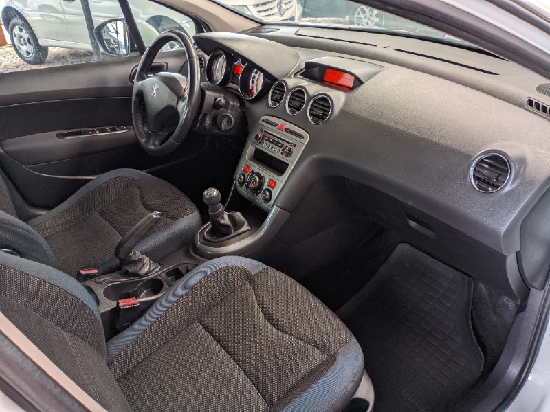 PEUGEOT 408 2.0 ALLURE 16V 2012/2013 RICARDO VEÍCULOS TEUTÔNIA / Carros no Vale