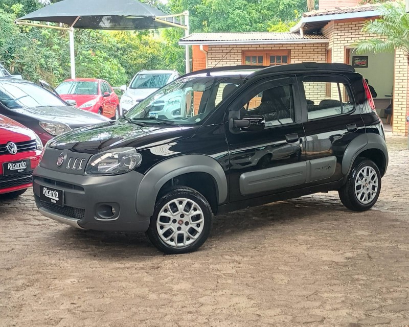 FIAT UNO WAY 1.0 EVO FIRE FLEX 8V 5P 2012/2012 RICARDO VEÍCULOS TEUTÔNIA / Carros no Vale