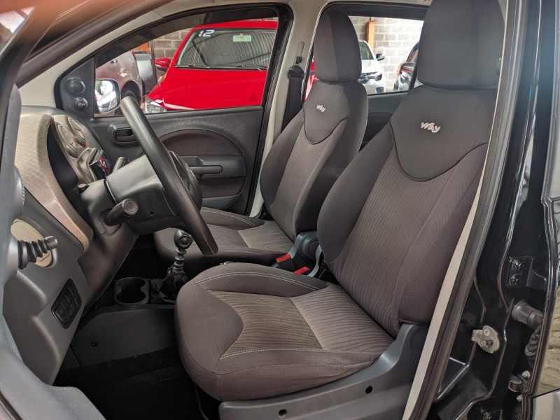 FIAT UNO WAY 1.0 EVO FIRE FLEX 8V 5P 2012/2012 RICARDO VEÍCULOS TEUTÔNIA / Carros no Vale