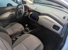 CHEVROLET PRISMA SED. JOY/ LS 1.0 8V FLEXPOWER 4P 2018/2019 RICARDO VEÍCULOS TEUTÔNIA / Carros no Vale