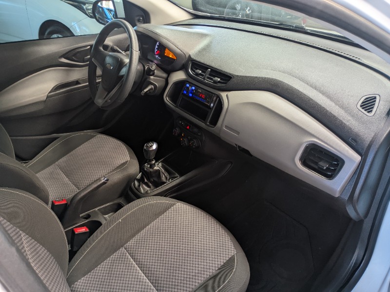CHEVROLET PRISMA SED. JOY/ LS 1.0 8V FLEXPOWER 4P 2018/2019 RICARDO VEÍCULOS TEUTÔNIA / Carros no Vale