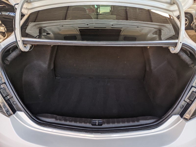 CHEVROLET PRISMA SED. JOY/ LS 1.0 8V FLEXPOWER 4P 2018/2019 RICARDO VEÍCULOS TEUTÔNIA / Carros no Vale