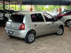 RENAULT CLIO 1.0 EXPRESSION 16V FLEX 4P MANUAL 2013/2014 RICARDO VEÍCULOS TEUTÔNIA / Carros no Vale