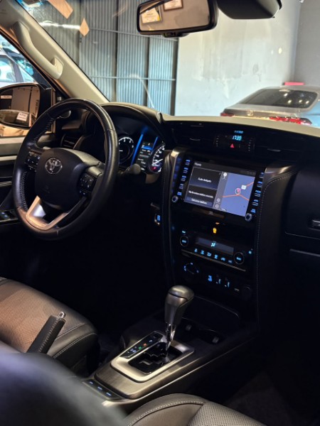 TOYOTA HILUX SW4 2.8 SRX 4X4 2021/2021 JM AUTOMÓVEIS VENÂNCIO AIRES / Carros no Vale TOYOTA HILUX SW4 2.8 SRX 4X4 2021/2021 JM AUTOMÓVEIS VENÂNCIO AIRES / Carros no Vale