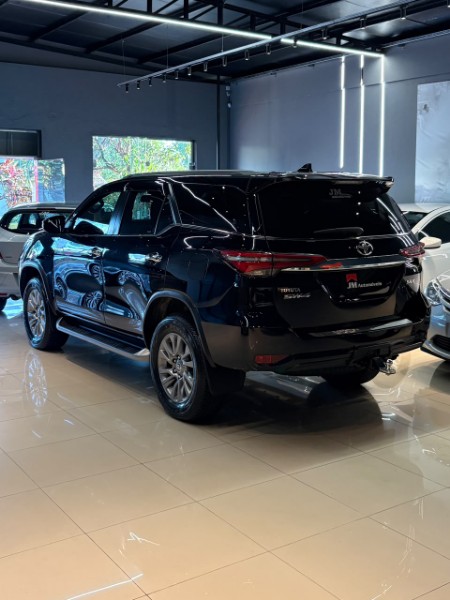 TOYOTA HILUX SW4 2.8 SRX 4X4 2021/2021 JM AUTOMÓVEIS VENÂNCIO AIRES / Carros no Vale TOYOTA HILUX SW4 2.8 SRX 4X4 2021/2021 JM AUTOMÓVEIS VENÂNCIO AIRES / Carros no Vale