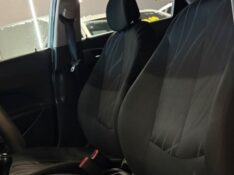 HYUNDAI HB20 1.0 COMFORT PLUS 2013/2014 JM AUTOMÓVEIS VENÂNCIO AIRES / Carros no Vale