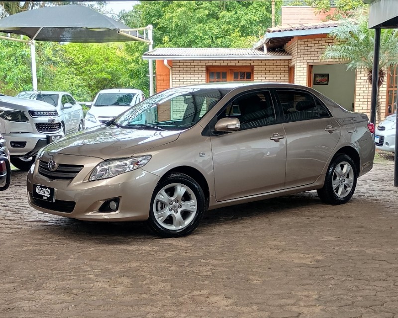 TOYOTA COROLLA XEI 2.0 FLEX 16V AUT. 2010/2011 RICARDO VEÍCULOS TEUTÔNIA / Carros no Vale