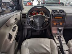 TOYOTA COROLLA XEI 2.0 FLEX 16V AUT. 2010/2011 RICARDO VEÍCULOS TEUTÔNIA / Carros no Vale