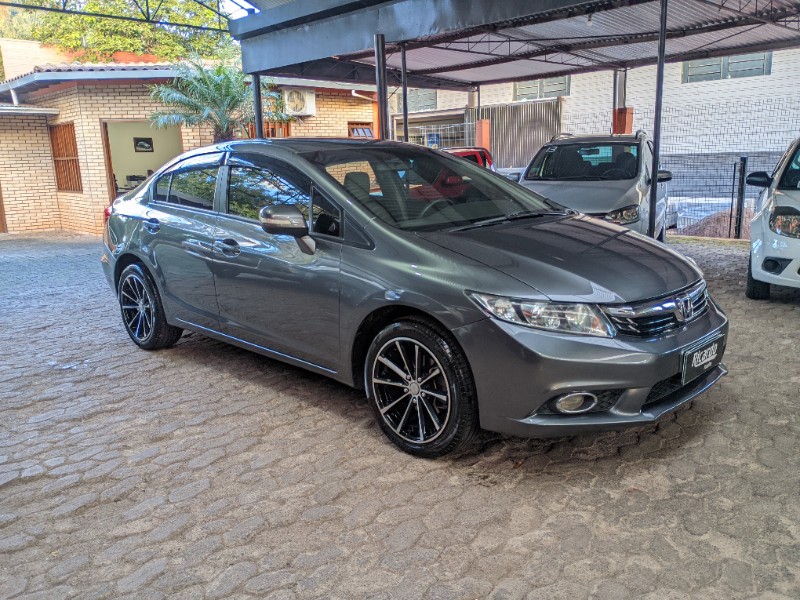 HONDA CIVIC 2.0 LXR 16V FLEX 4P AUTOMÁTICO 2014/2014 RICARDO VEÍCULOS TEUTÔNIA / Carros no Vale