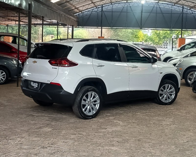 CHEVROLET TRACKER 1.0 12V LTZ TURBO 2023/2024 RICARDO VEÍCULOS TEUTÔNIA / Carros no Vale