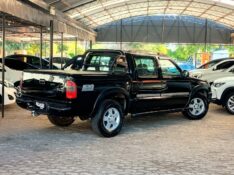 CHEVROLET S10 2.4 ADVANTAGE 4X2 CD 16V 2010/2011 RICARDO VEÍCULOS TEUTÔNIA / Carros no Vale