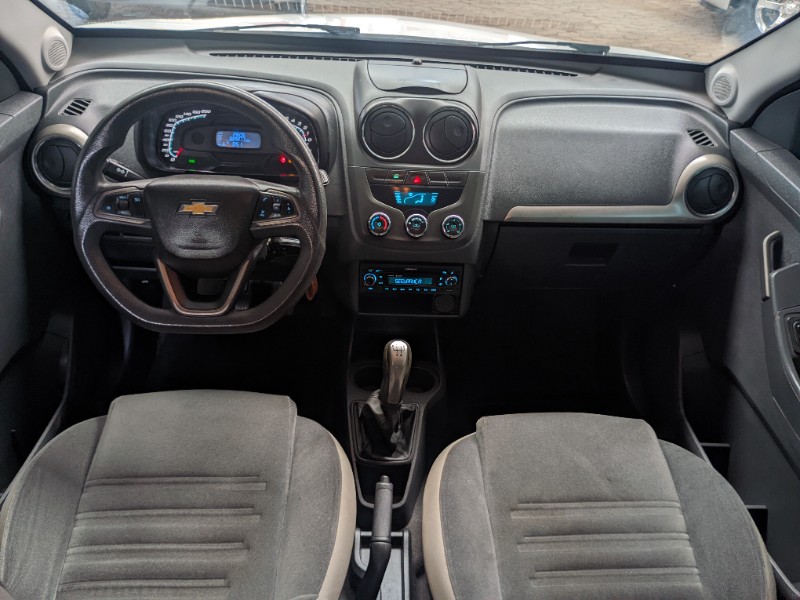 CHEVROLET AGILE LTZ 1.4 MPFI 8V FLEXPOWER 5P 2013/2014 RICARDO VEÍCULOS TEUTÔNIA / Carros no Vale