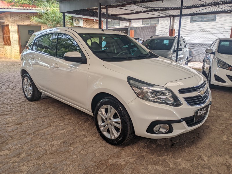 CHEVROLET AGILE LTZ 1.4 MPFI 8V FLEXPOWER 5P 2013/2014 RICARDO VEÍCULOS TEUTÔNIA / Carros no Vale