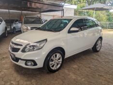 CHEVROLET AGILE LTZ 1.4 MPFI 8V FLEXPOWER 5P 2013/2014 RICARDO VEÍCULOS TEUTÔNIA / Carros no Vale