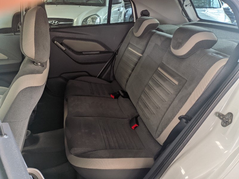 CHEVROLET AGILE LTZ 1.4 MPFI 8V FLEXPOWER 5P 2013/2014 RICARDO VEÍCULOS TEUTÔNIA / Carros no Vale
