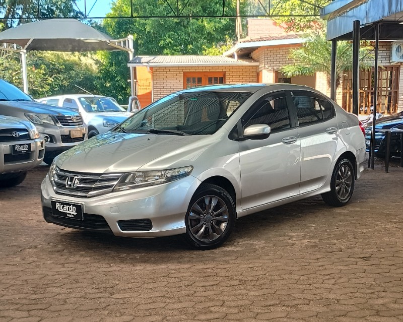 HONDA CITY 1.5 LX 16V FLEX 4P AUTOMÁTICO 2012/2013 RICARDO VEÍCULOS TEUTÔNIA / Carros no Vale