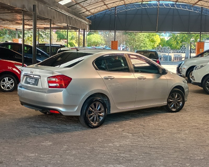 HONDA CITY 1.5 LX 16V FLEX 4P AUTOMÁTICO 2012/2013 RICARDO VEÍCULOS TEUTÔNIA / Carros no Vale