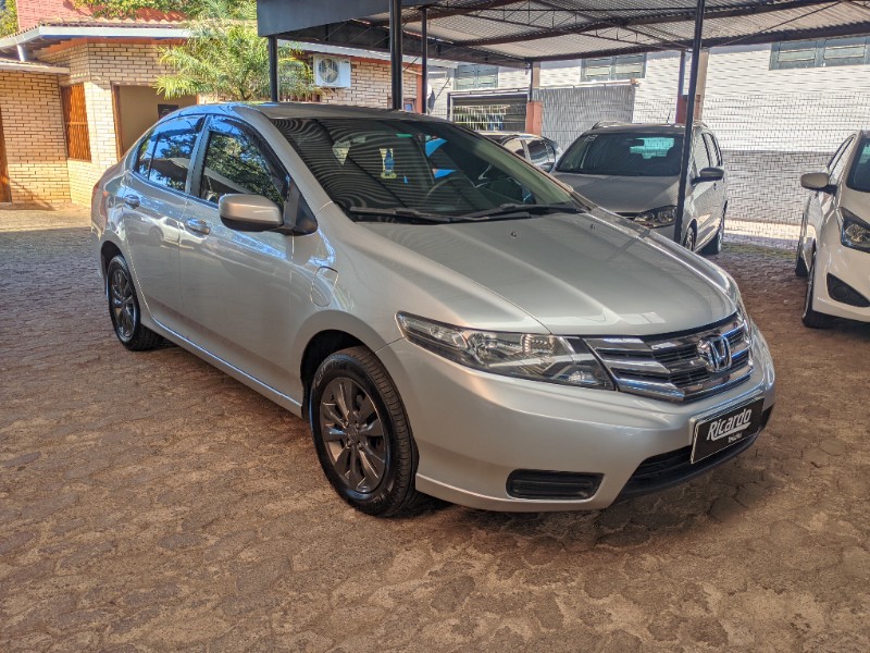 HONDA CITY 1.5 LX 16V FLEX 4P AUTOMÁTICO 2012/2013 RICARDO VEÍCULOS TEUTÔNIA / Carros no Vale