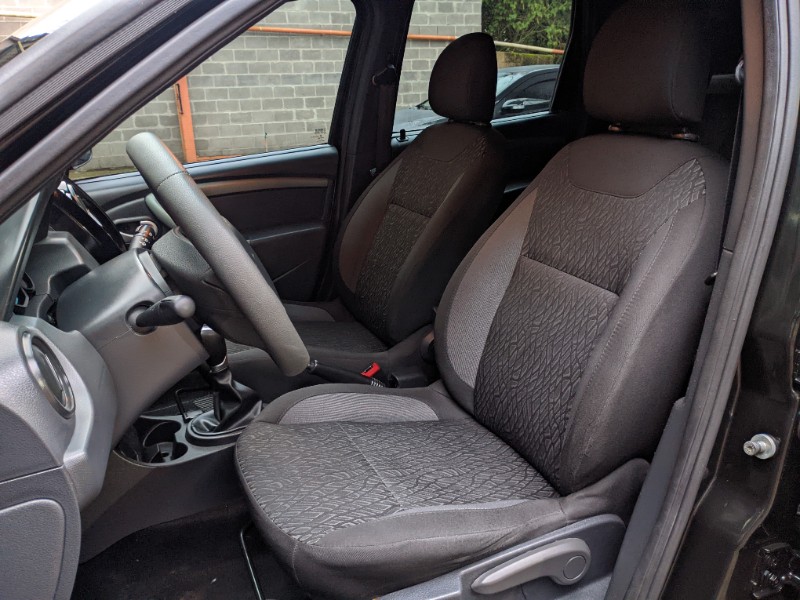 RENAULT DUSTER 1.6 16V SCE FLEX EXPRESSION X-TRONIC 2018/2019 RICARDO VEÍCULOS TEUTÔNIA / Carros no Vale