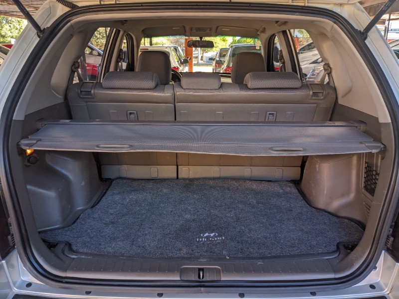 HYUNDAI TUCSON 2.0 GLS 2011/2012 RICARDO VEÍCULOS TEUTÔNIA / Carros no Vale