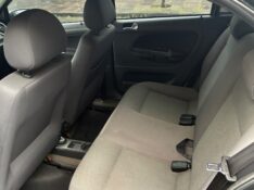 VOLKSWAGEN VOYAGE 1.6 COMFORTLINE 2009/2010 COMPLETO VEÍCULOS GUAPORÉ / Carros no Vale