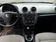 VOLKSWAGEN VOYAGE 1.6 COMFORTLINE 2009/2010 COMPLETO VEÍCULOS GUAPORÉ / Carros no Vale