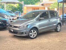 VOLKSWAGEN FOX COMFORTLINE 1.6 FLEX 8V 5P 2015/2016 RICARDO VEÍCULOS TEUTÔNIA / Carros no Vale