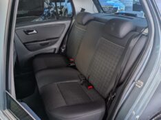VOLKSWAGEN FOX COMFORTLINE 1.6 FLEX 8V 5P 2015/2016 RICARDO VEÍCULOS TEUTÔNIA / Carros no Vale