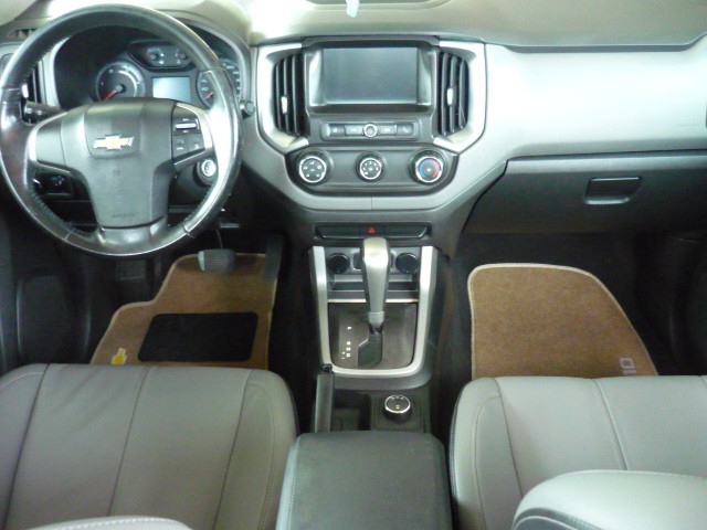 CHEVROLET S-10 PICK-UP LT 2.8 TDI 4X4 CD DIESEL AUT 2016/2017 PREMIUM AUTOMÓVEIS ARROIO DO MEIO / Carros no Vale CHEVROLET S-10 PICK-UP LT 2.8 TDI 4X4 CD DIESEL AUT 2016/2017 PREMIUM AUTOMÓVEIS ARROIO DO MEIO / Carros no Vale