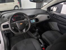 CHEVROLET ONIX 1.0 2018/2018 TIAGO AUTOMÓVEIS VENÂNCIO AIRES / Carros no Vale