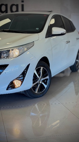 TOYOTA YARIS HATCH XLS 1.5 CVT 2019/2019 MALAGGI VEÍCULOS ENCANTADO / Carros no Vale TOYOTA YARIS HATCH XLS 1.5 CVT 2019/2019 MALAGGI VEÍCULOS ENCANTADO / Carros no Vale