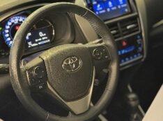 TOYOTA YARIS HATCH XLS 1.5 CVT 2019/2019 MALAGGI VEÍCULOS ENCANTADO / Carros no Vale