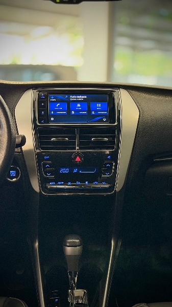 TOYOTA YARIS HATCH XLS 1.5 CVT 2019/2019 MALAGGI VEÍCULOS ENCANTADO / Carros no Vale TOYOTA YARIS HATCH XLS 1.5 CVT 2019/2019 MALAGGI VEÍCULOS ENCANTADO / Carros no Vale