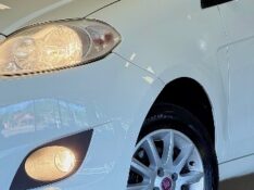 FIAT PALIO 1.0 MPI ATTRACTIVE 8V FLEX 4P MANUAL 2012/2013 MALAGGI VEÍCULOS ENCANTADO / Carros no Vale