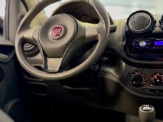 FIAT PALIO 1.0 MPI ATTRACTIVE 8V FLEX 4P MANUAL 2012/2013 MALAGGI VEÍCULOS ENCANTADO / Carros no Vale