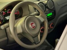 FIAT PALIO 1.0 MPI ATTRACTIVE 8V FLEX 4P MANUAL 2012/2013 MALAGGI VEÍCULOS ENCANTADO / Carros no Vale