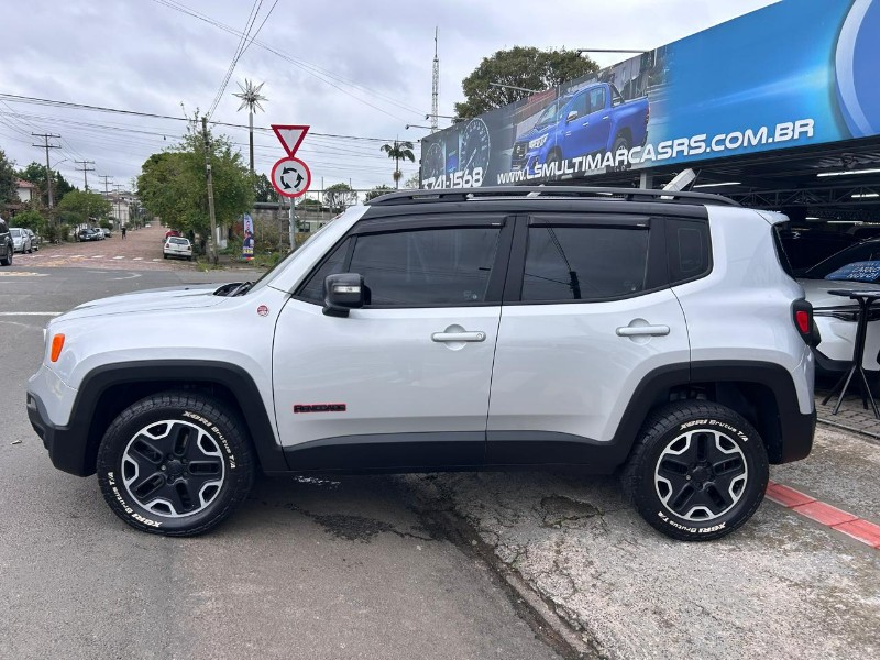 JEEP RENEGADE TRAILHAWK 2.0 4X4 TB DIESEL AUT 2016/2016 LS MULTIMARCAS VENÂNCIO AIRES / Carros no Vale JEEP RENEGADE TRAILHAWK 2.0 4X4 TB DIESEL AUT 2016/2016 LS MULTIMARCAS VENÂNCIO AIRES / Carros no Vale