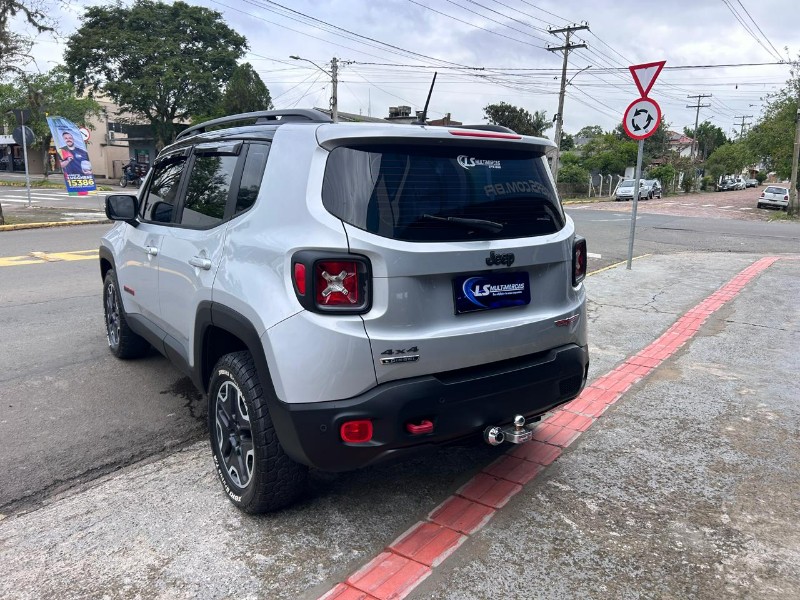 JEEP RENEGADE TRAILHAWK 2.0 4X4 TB DIESEL AUT 2016/2016 LS MULTIMARCAS VENÂNCIO AIRES / Carros no Vale JEEP RENEGADE TRAILHAWK 2.0 4X4 TB DIESEL AUT 2016/2016 LS MULTIMARCAS VENÂNCIO AIRES / Carros no Vale