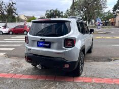 JEEP RENEGADE TRAILHAWK 2.0 4X4 TB DIESEL AUT 2016/2016 LS MULTIMARCAS VENÂNCIO AIRES / Carros no Vale