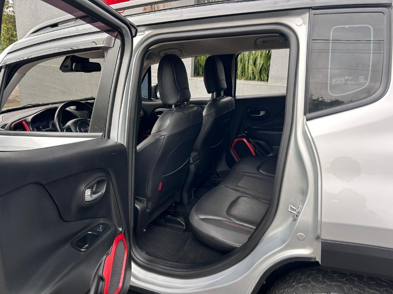 JEEP RENEGADE TRAILHAWK 2.0 4X4 TB DIESEL AUT 2016/2016 LS MULTIMARCAS VENÂNCIO AIRES / Carros no Vale JEEP RENEGADE TRAILHAWK 2.0 4X4 TB DIESEL AUT 2016/2016 LS MULTIMARCAS VENÂNCIO AIRES / Carros no Vale