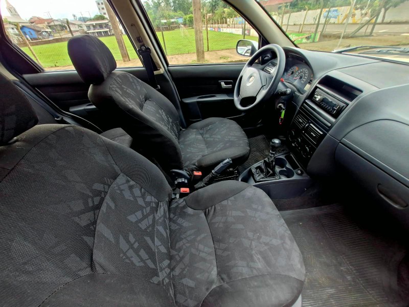 FIAT SIENA 1.0 EL 8V 2009/2010 CRUZEIRO MULTIMARCAS CRUZEIRO DO SUL / Carros no Vale