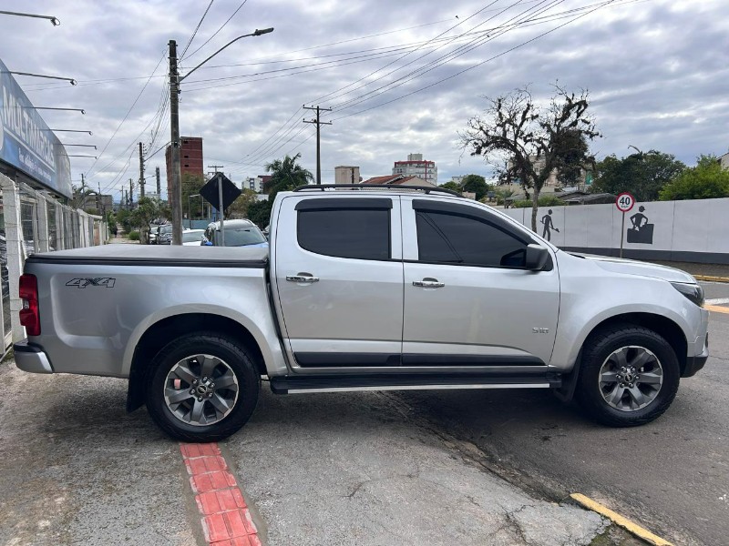 CHEVROLET S-10 PICK-UP LS 2.8 TDI 4X4 CD DIES MEC. 2021/2021 LS MULTIMARCAS VENÂNCIO AIRES / Carros no Vale CHEVROLET S-10 PICK-UP LS 2.8 TDI 4X4 CD DIES MEC. 2021/2021 LS MULTIMARCAS VENÂNCIO AIRES / Carros no Vale