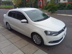 VOLKSWAGEN VOYAGE 1.0 2014/2015 ALTERNATIVA VEÍCULOS LAJEADO / Carros no Vale