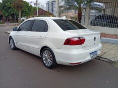 VOLKSWAGEN VOYAGE 1.0 2014/2015 ALTERNATIVA VEÍCULOS LAJEADO / Carros no Vale