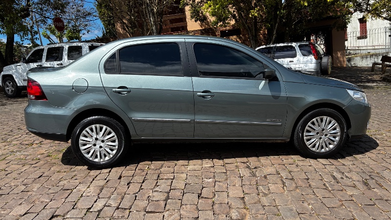 VOLKSWAGEN VOYAGE 1.6 COMFORTLINE - 2010