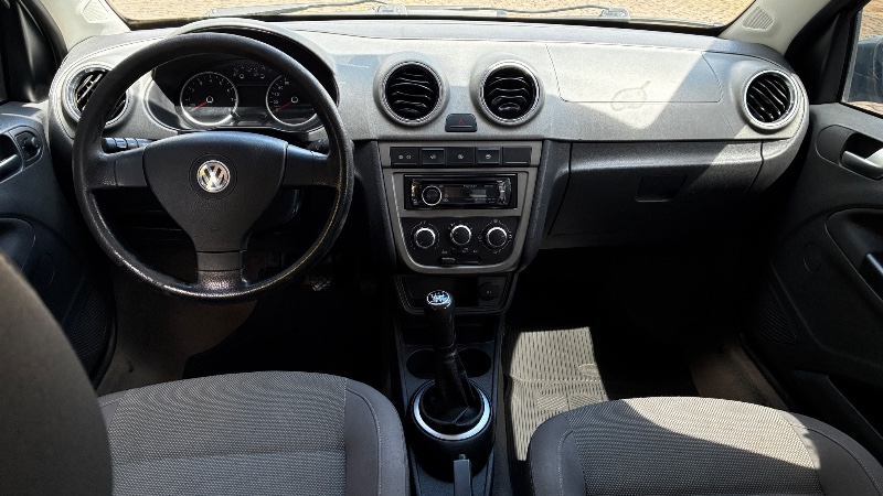 VOLKSWAGEN VOYAGE 1.6 COMFORTLINE - 2010