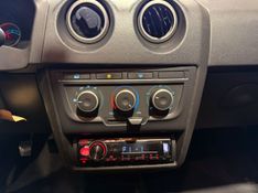 Chevrolet Celta 1.0 Lt 2012/2013 SIM VEÍCULOS PORTO ALEGRE / Carros no Vale