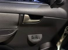 Chevrolet Celta 1.0 Lt 2012/2013 SIM VEÍCULOS PORTO ALEGRE / Carros no Vale