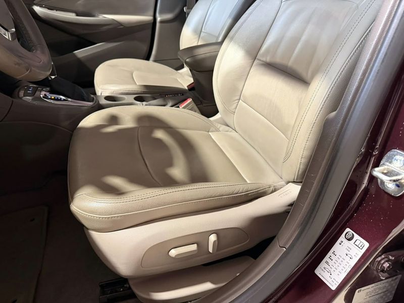 Chevrolet Chev Cruze Ltz Nb 2017/2017 SIM VEÍCULOS PORTO ALEGRE / Carros no Vale Chevrolet Chev Cruze Ltz Nb 2017/2017 SIM VEÍCULOS PORTO ALEGRE / Carros no Vale