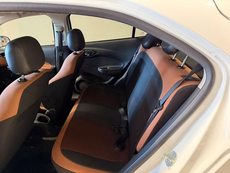 Chevrolet Onix 1.4 Active 2017/2018 SIM VEÍCULOS PORTO ALEGRE / Carros no Vale